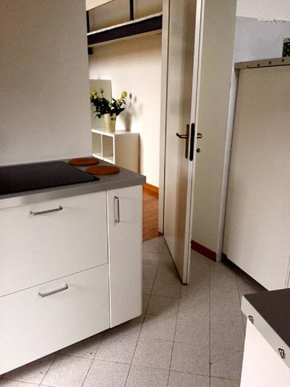 V12 Design Apartments Милано Стая снимка