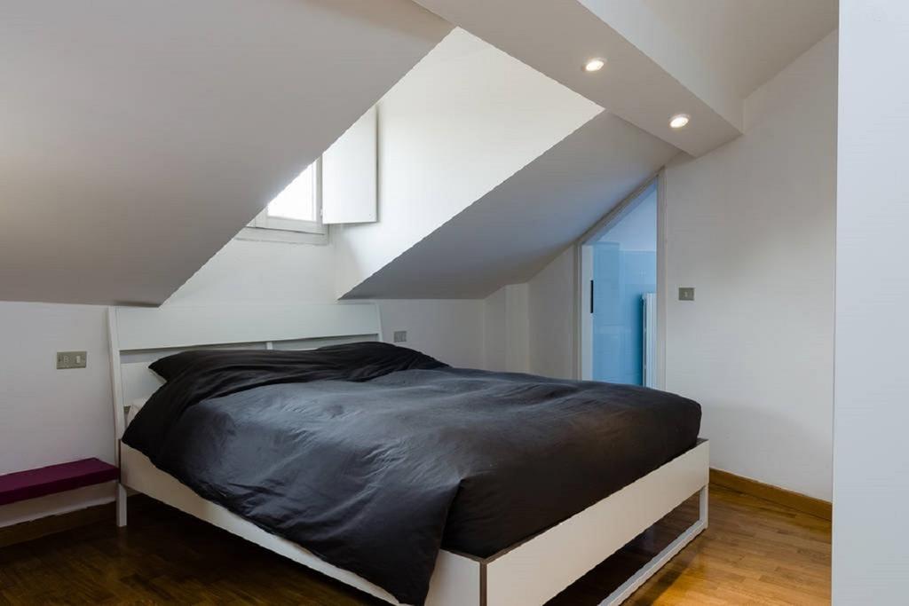 V12 Design Apartments Милано Стая снимка
